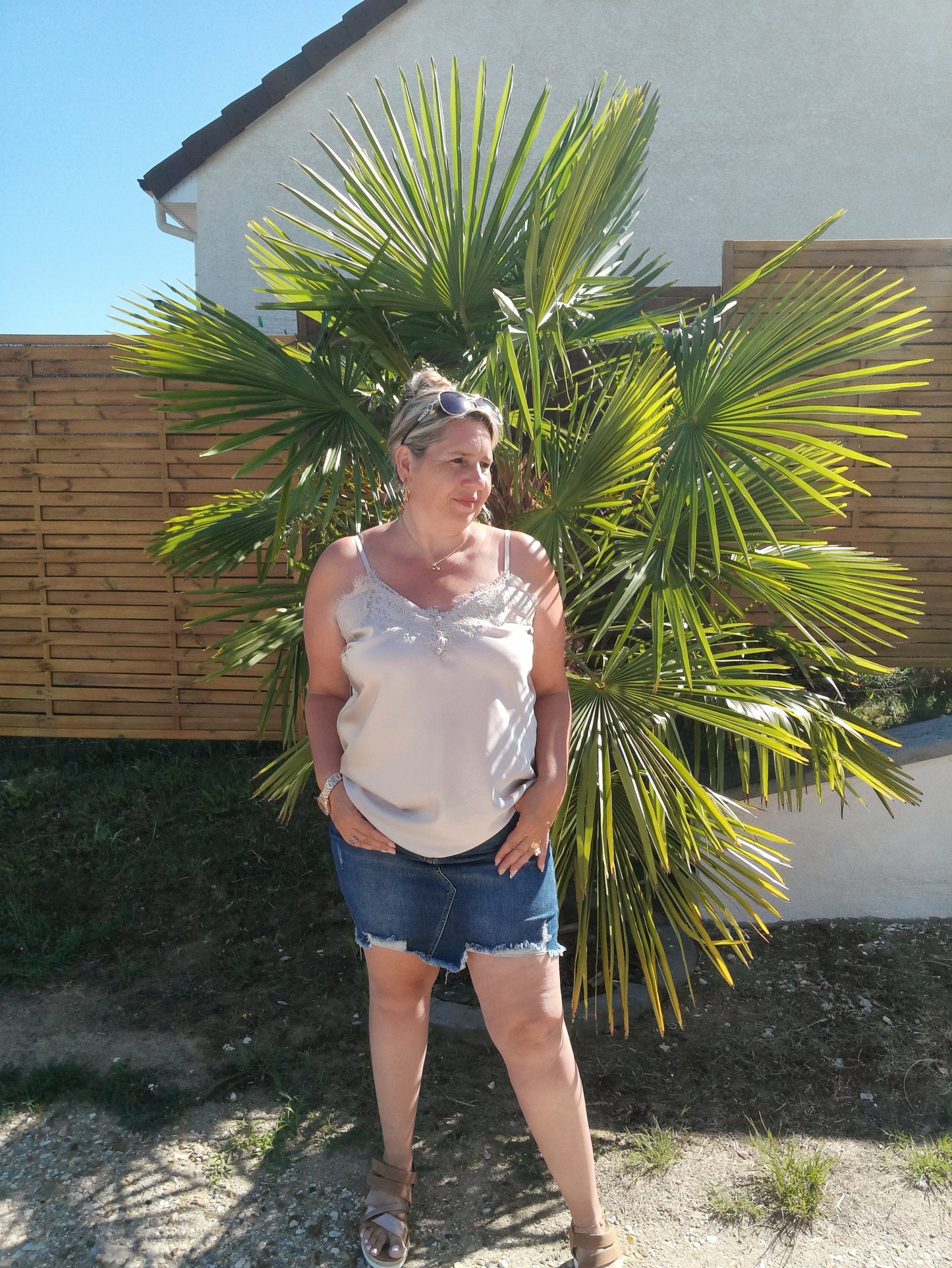 Jupe effet déchire