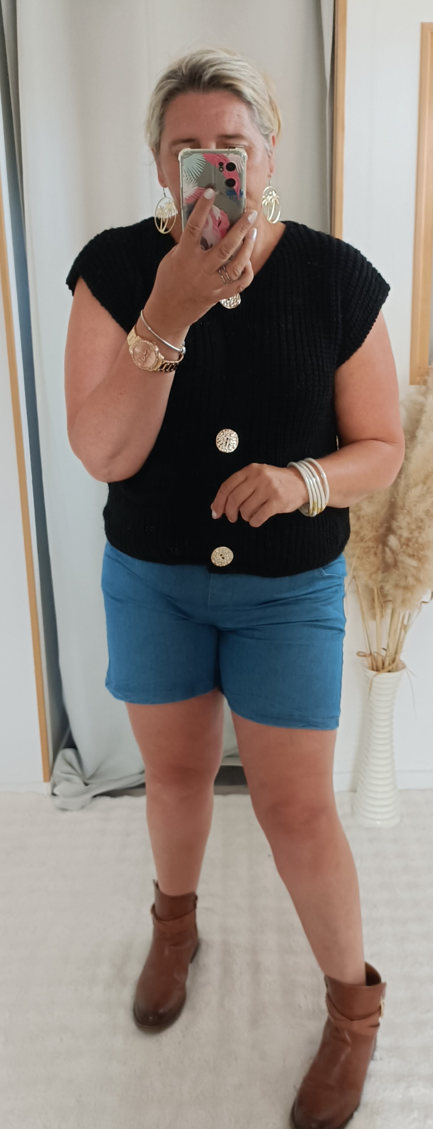 Short Louise